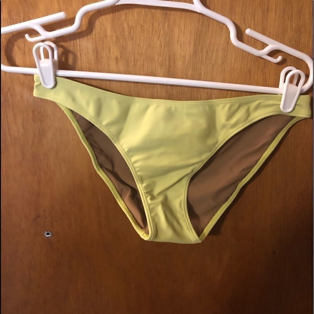 𝅺BIKINI bottom